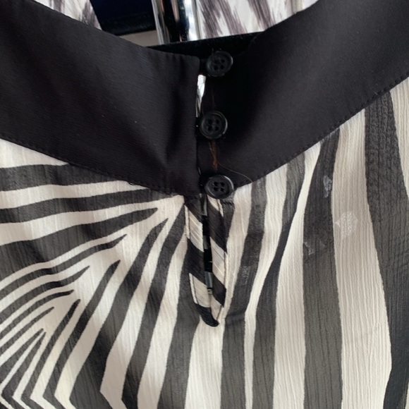 Zebra Print Nicole Miller Tank Top - EUC Medium - Picture 8 of 9